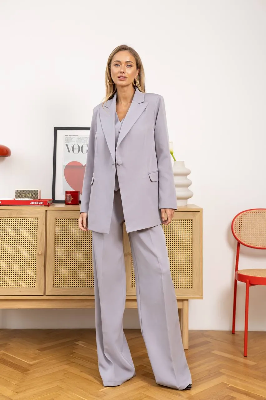 Grey three piece suit "Ultra classy"